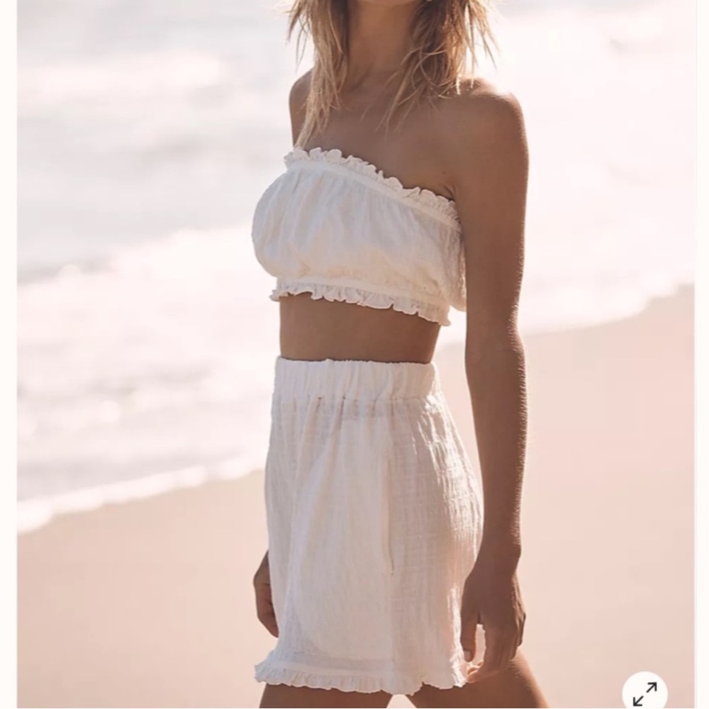 Free People Twyla Beach Shorts Top Bandeau Bra Set M Ivory White Free-EST - Picture 7 of 15